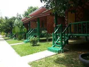 The Royal Bamboo Lodge Khao Sok National Park ภายนอก รูปภาพ