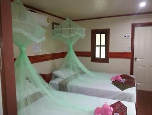 The Royal Bamboo Lodge Khao Sok National Park ภายนอก รูปภาพ
